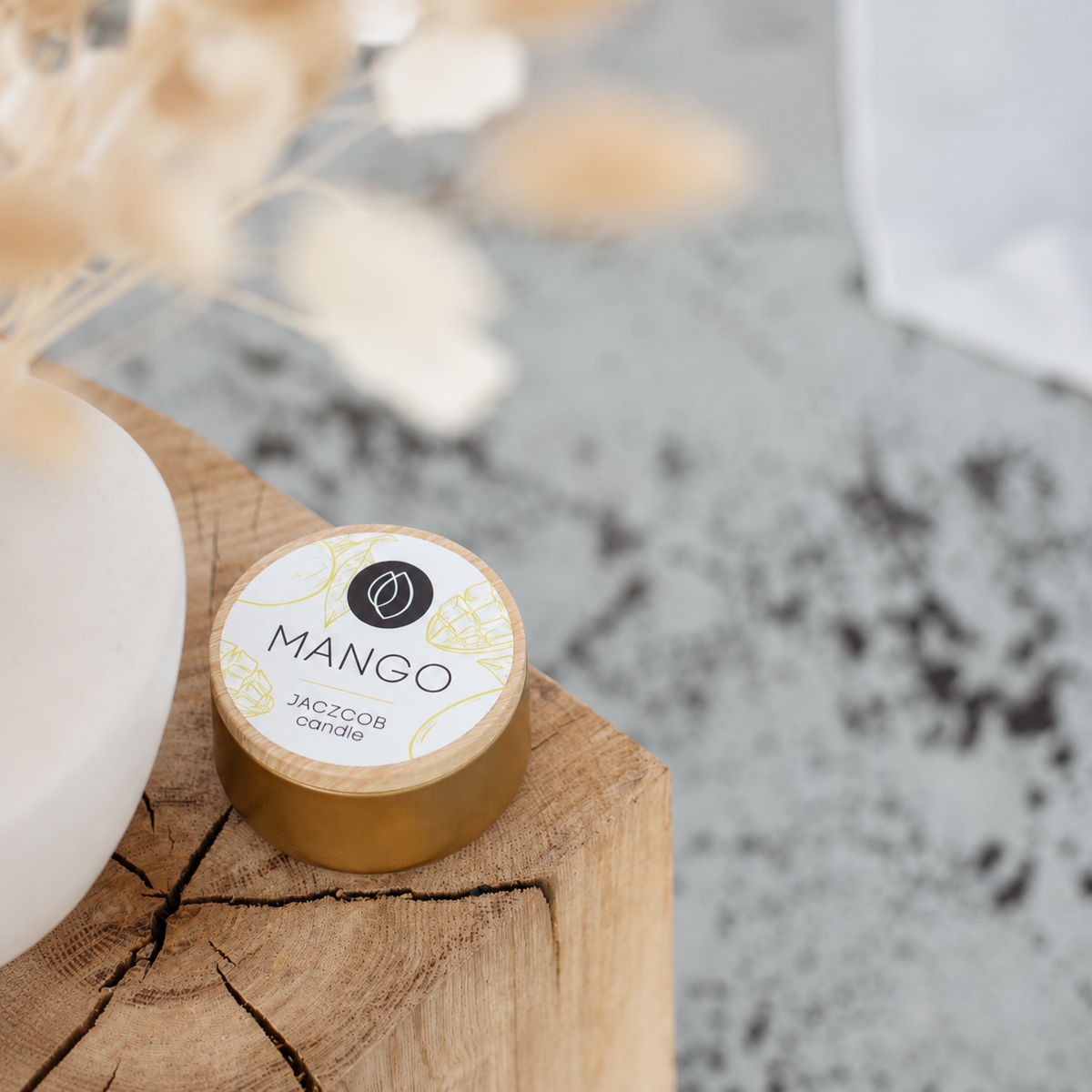 Prémiová vonná svíčka – Mango [140g]