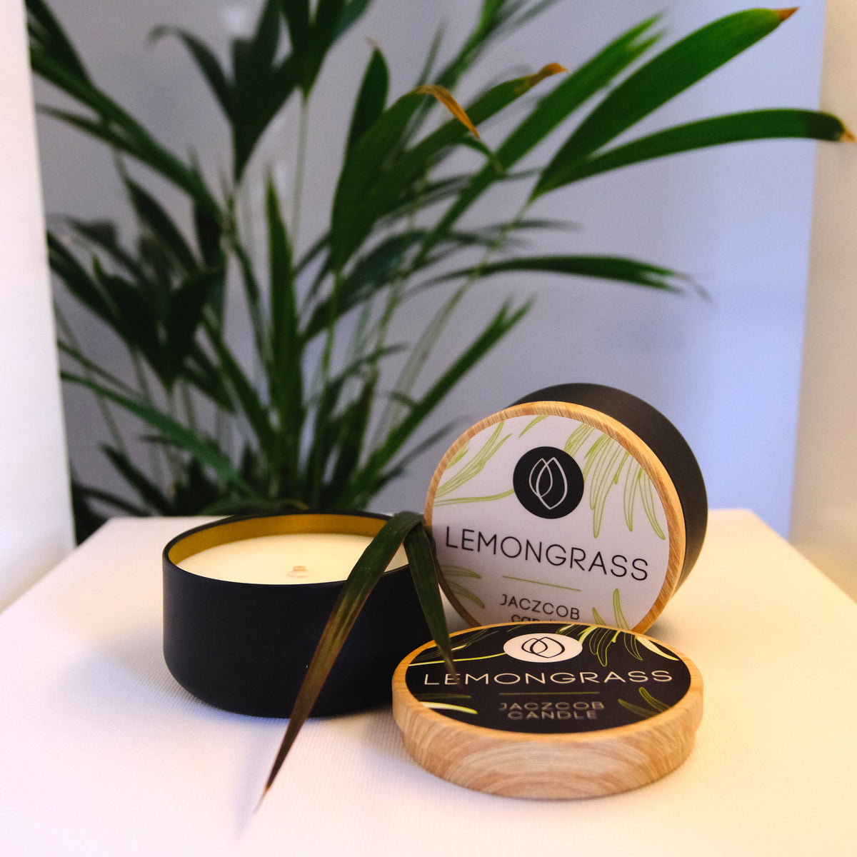Prémiová vonná svíčka – Lemongrass [140g]